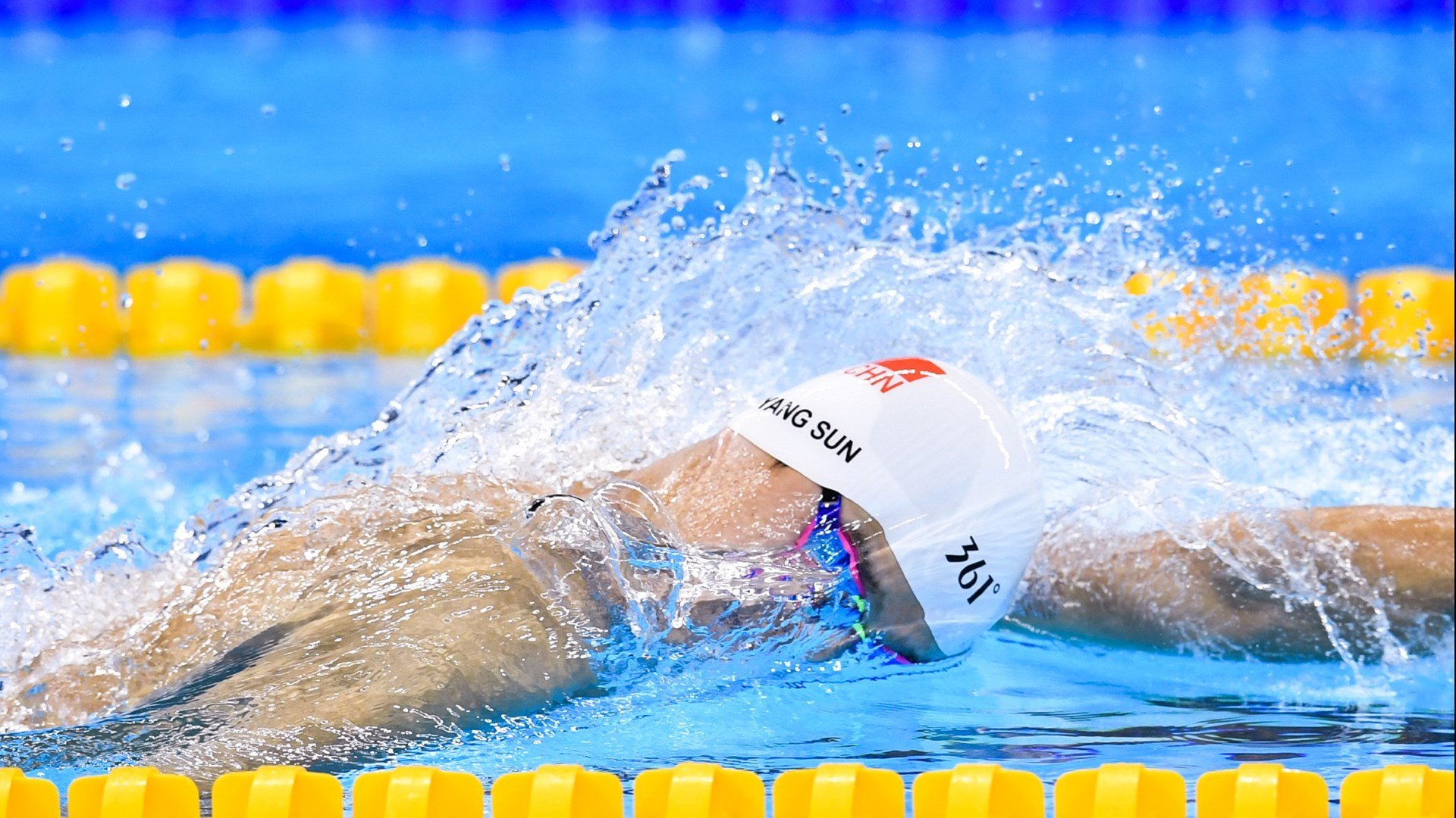 《英雄联盟》跨界合作“未来之战”势不可挡！